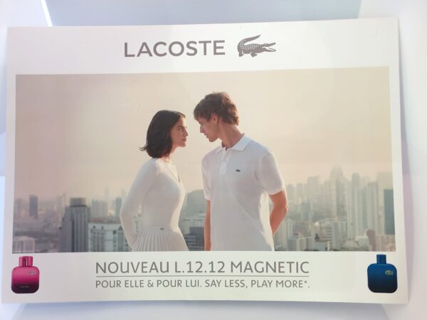 Pancarte publicitaire Lacoste L.12.12 Magnetic