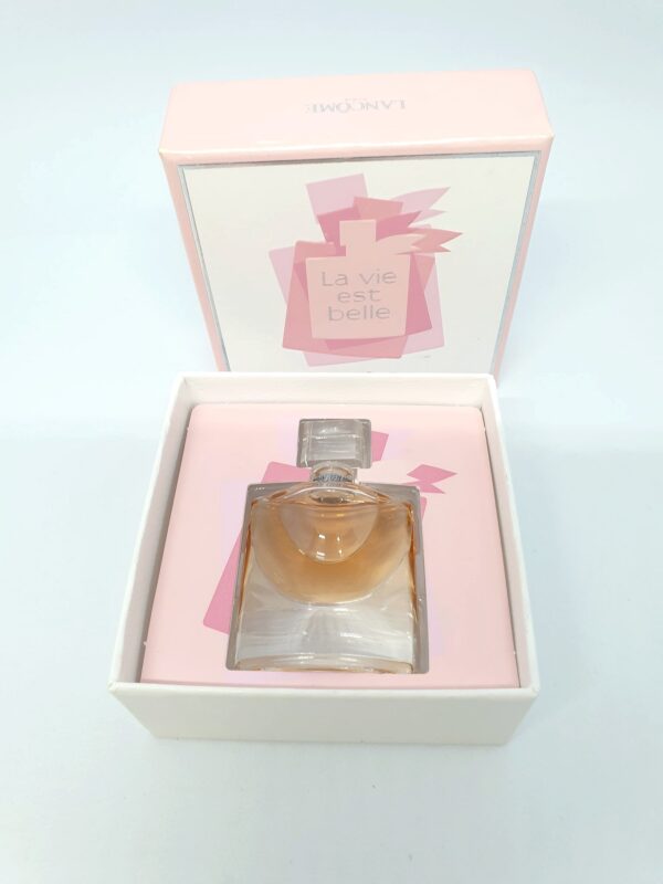 Miniature de parfum La vie est belle de Lancôme 4 ml dans boite cartonnée