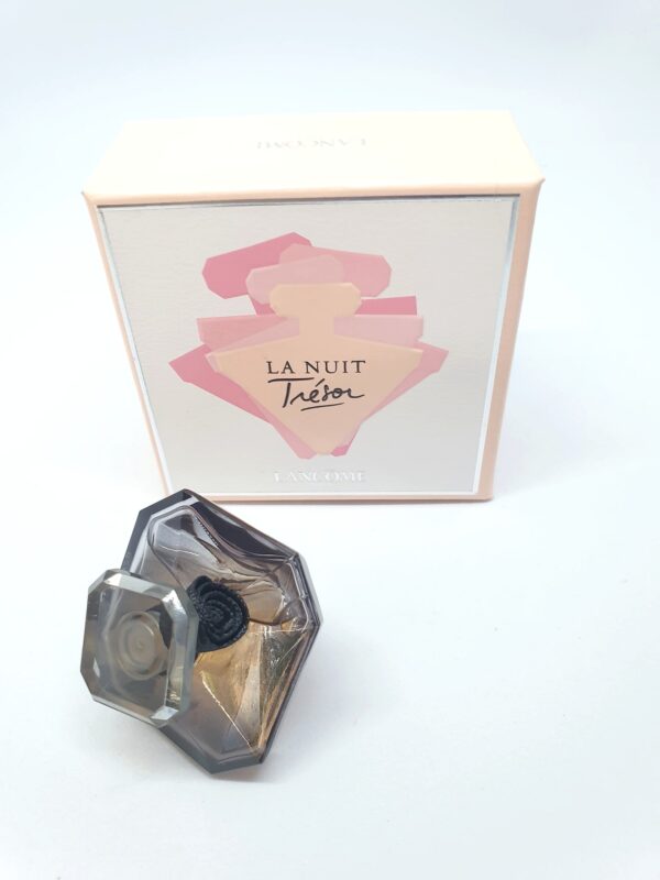Miniature de parfum La nuit Trésor de Lancôme 5ml