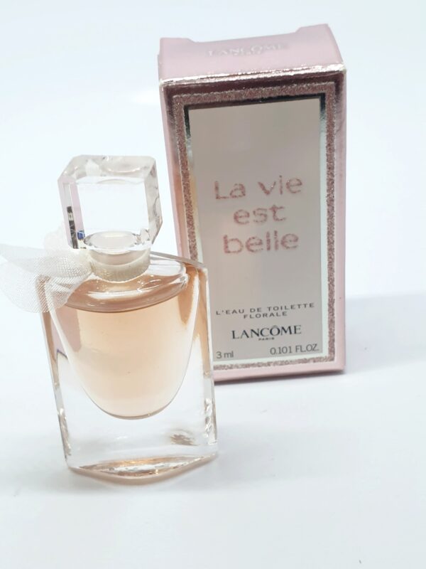 Miniature de parfum La vie est belle L'eau de toilette florale 3 ml