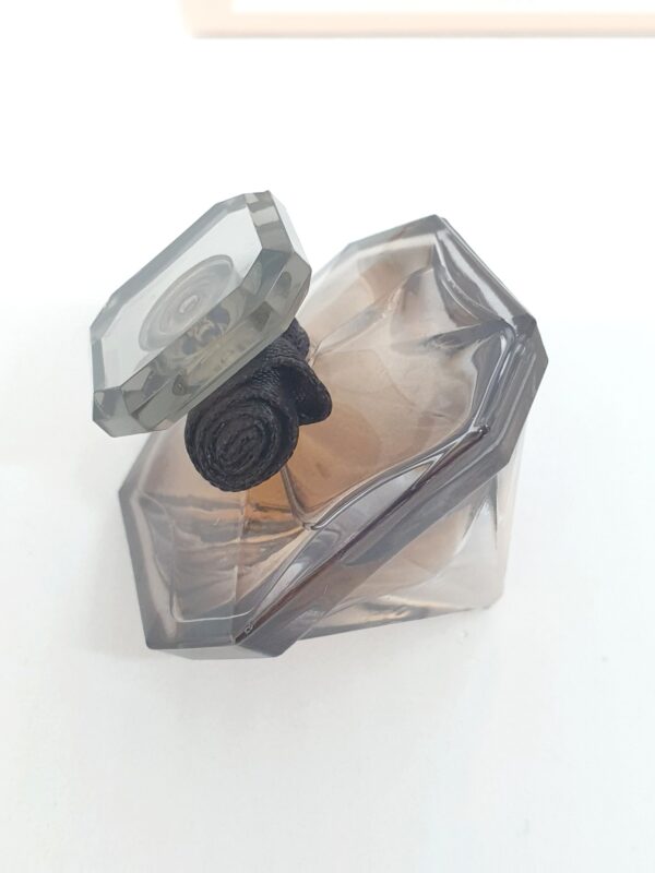 Miniature de parfum La nuit Trésor de Lancôme 5ml