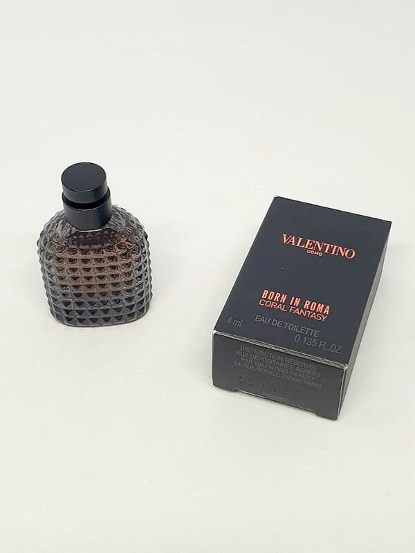 Miniature de parfum Born in Roma Coral Fantasy de Valentino