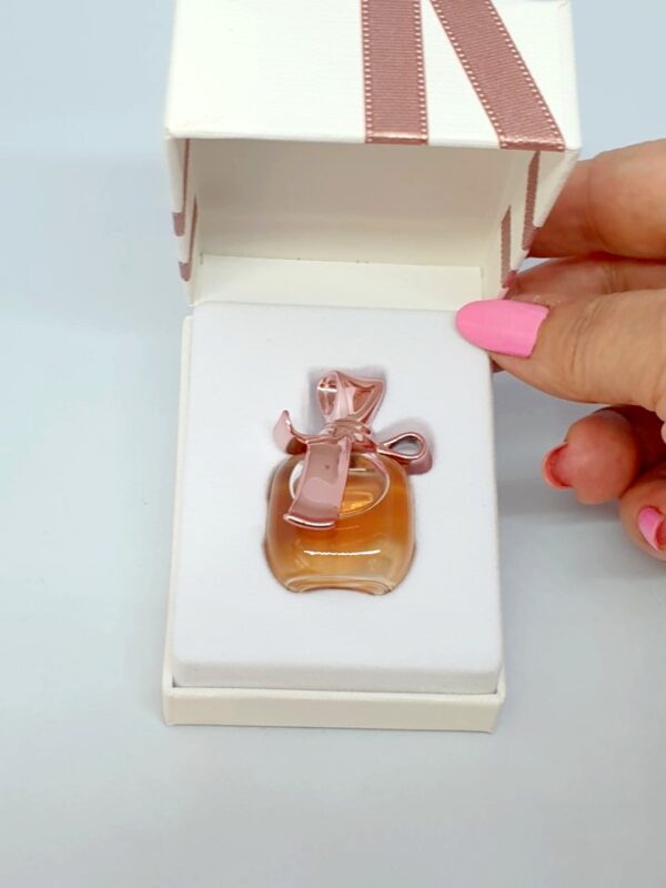 Miniature de parfum Mademoiselle Ricci de Nina Ricci