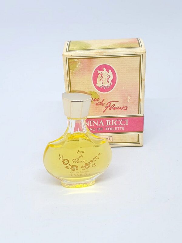 Miniature de parfum Eau de fleurs de Nina Ricci