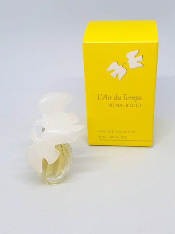 Miniature de parfum L'Air du temps de Nina Ricci