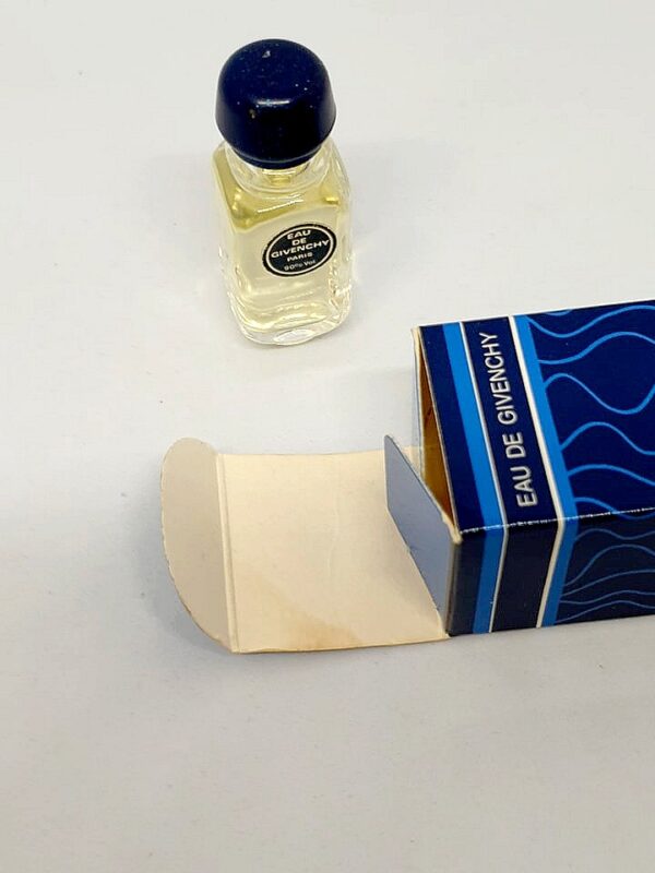 Miniature de parfum Eau de Givenchy 4 ml – Image 3