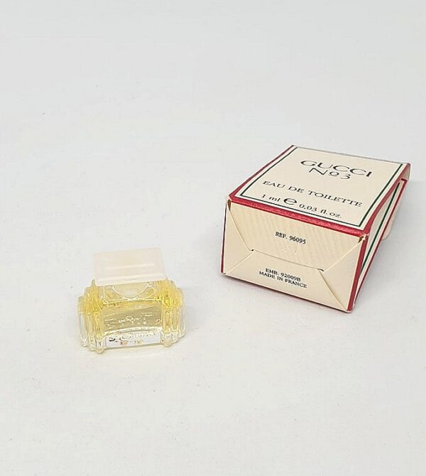 Miniature de parfum Gucci Numéro 3