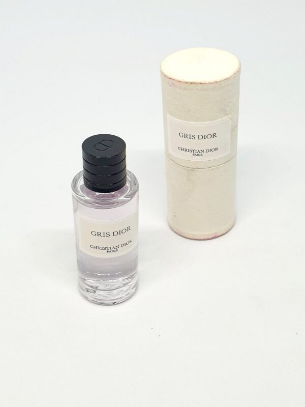 Miniature de parfum gris Dior