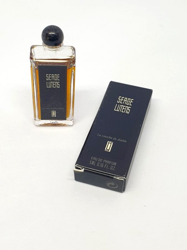 Miniature de parfum La couche du diable Serge Lutens