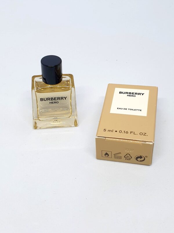 Miniature de parfum Hero de Burberry