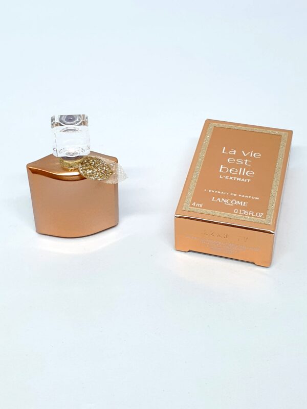 Miniature de parfum La vie est belle L'extrait Lancôme