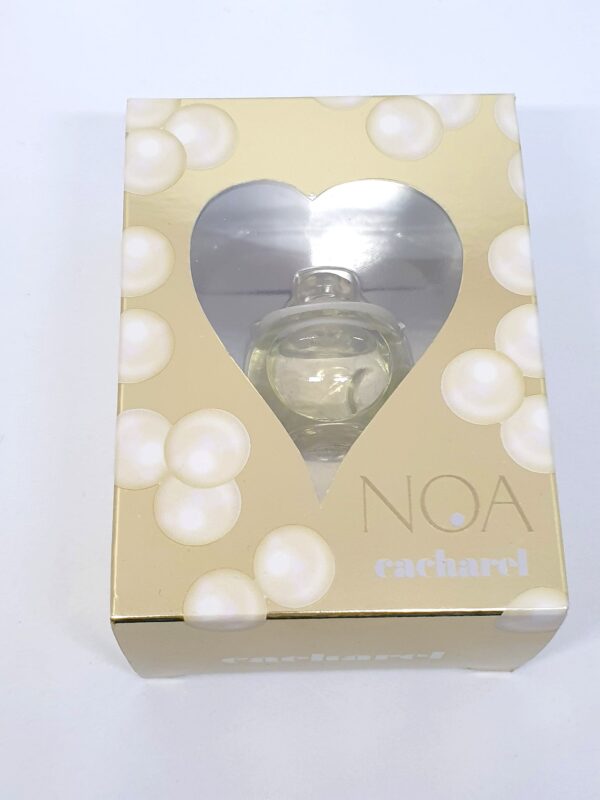 Miniature de parfum Noa de Cacharel