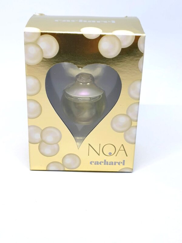 Miniature de parfum Noa de Cacharel