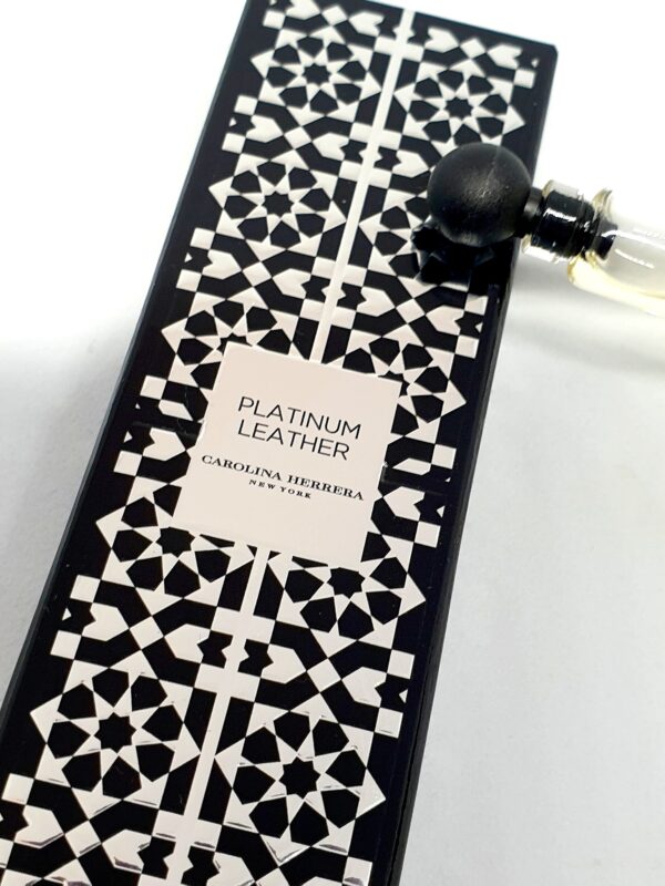 Miniature de parfum Platinium Leather Carolina Herrera