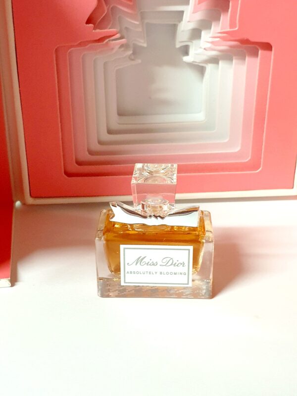 Miniature de parfum Absolutely Blooming Miss Dior