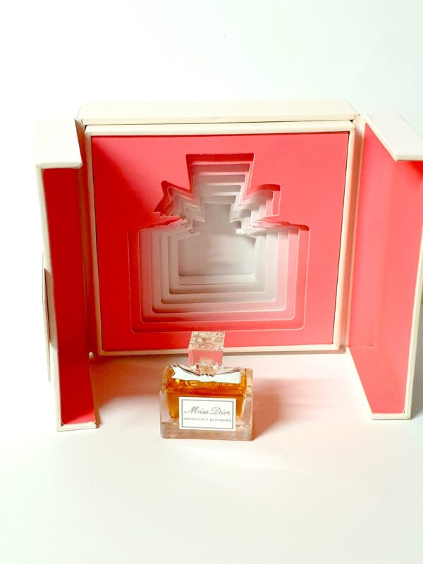 Miniature de parfum Absolutely Blooming Miss Dior