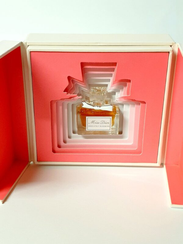Miniature de parfum Absolutely Blooming Miss Dior