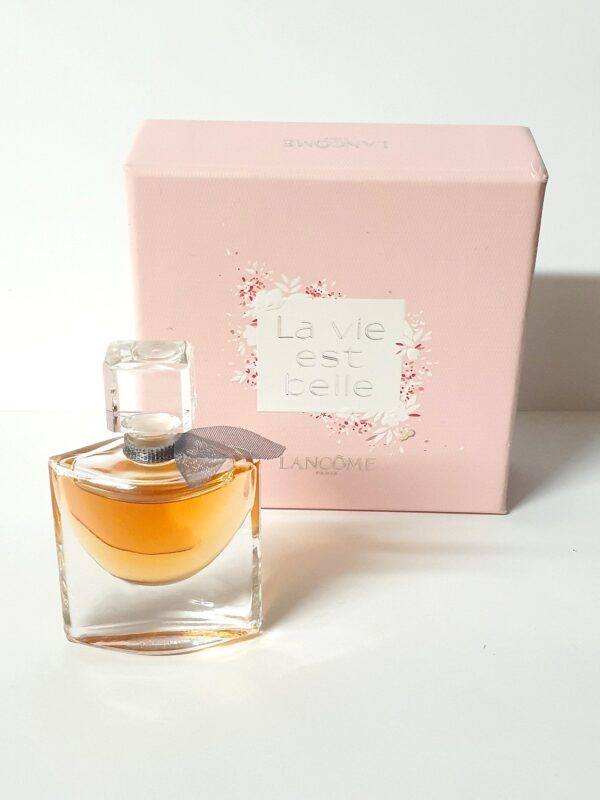 Miniature de parfum La vie est belle de Lancôme 4 ml