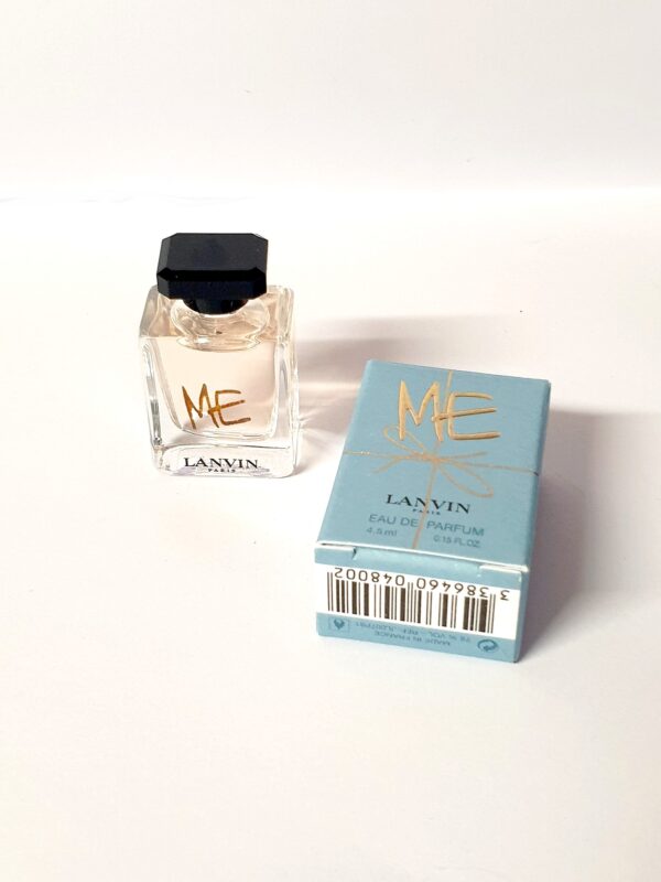 Miniature de parfum Me de Lanvin