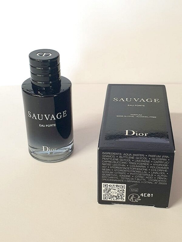 Miniature de parfum Eau forte Sauvage de Dior