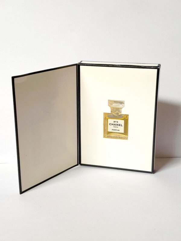 Miniature de parfum Numéro 5 de Chanel
