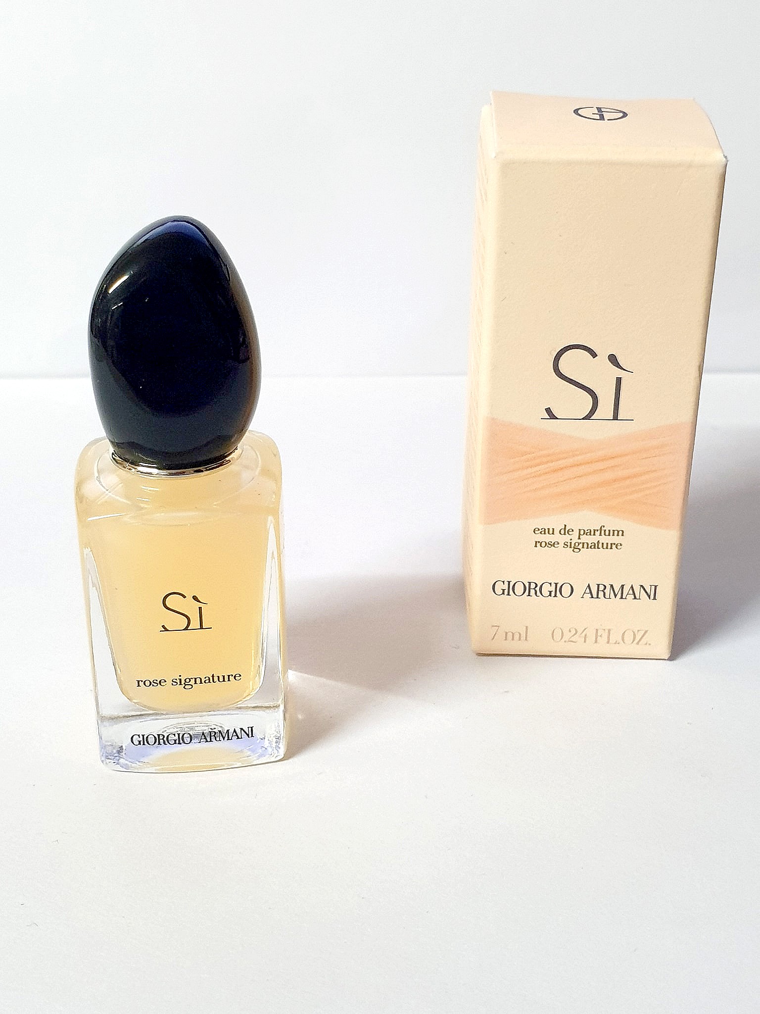 Armani si rose perfume sales