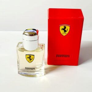 Miniature de parfum Ferrari