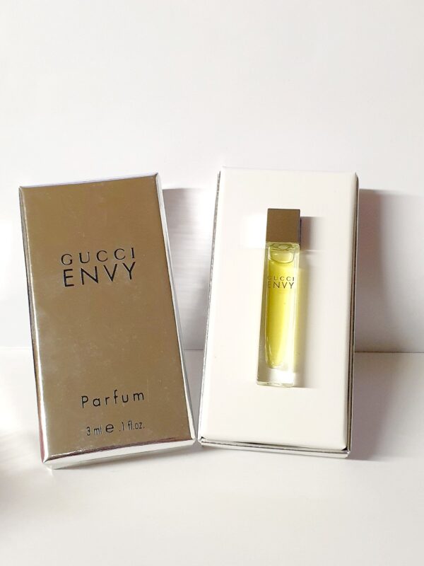 Miniature de parfum Envy de Gucci