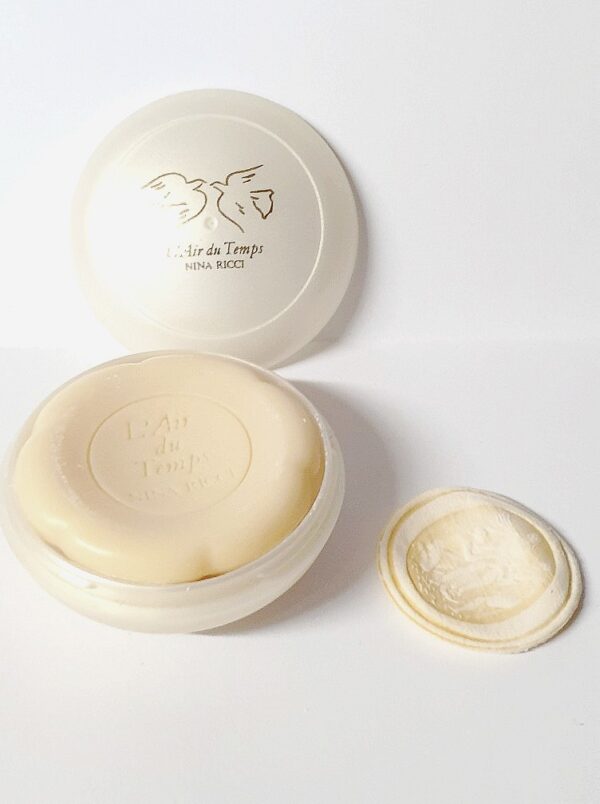 Savon parfumé L'air du temps Nina Ricci