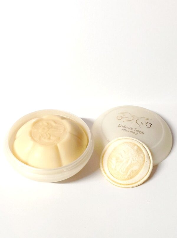 Savon parfumé L'air du temps Nina Ricci