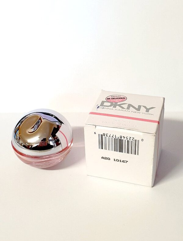 Miniature de parfum Be Delicious de DKNY 7 ml