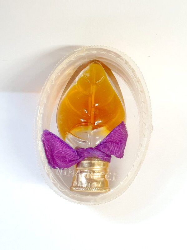 Miniature de parfum rarissime Fille d'Eve de Nina Ricci