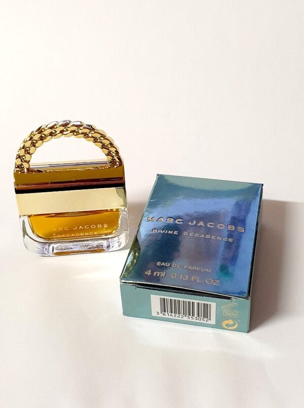 Miniature de parfum Divine Décadence de Marc Jacobs