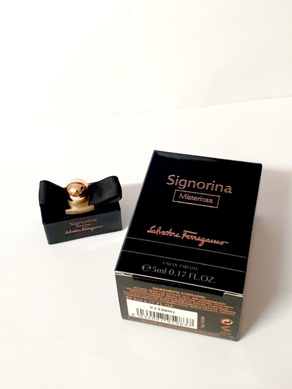 Miniature de parfum Signorina Misteriosa De Salvatore Ferragamo