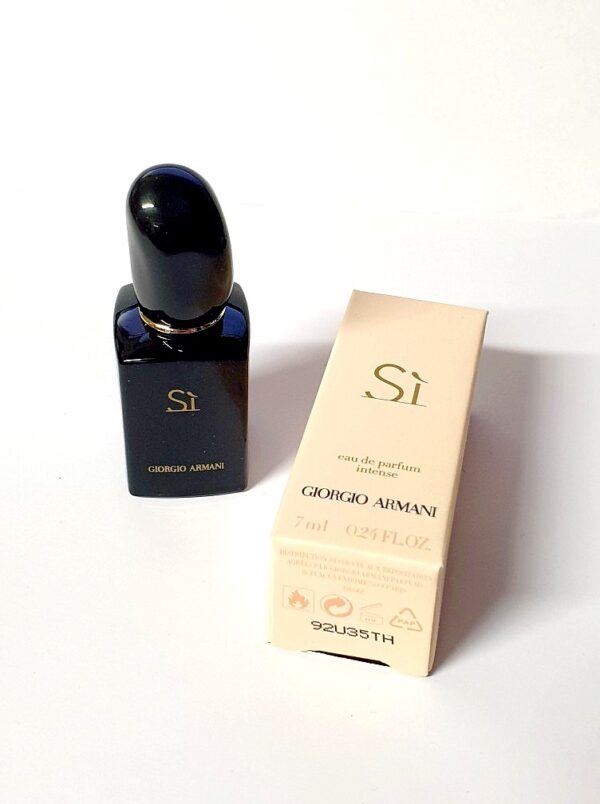 Miniature de parfum Si Eau intense Giorgio Armani