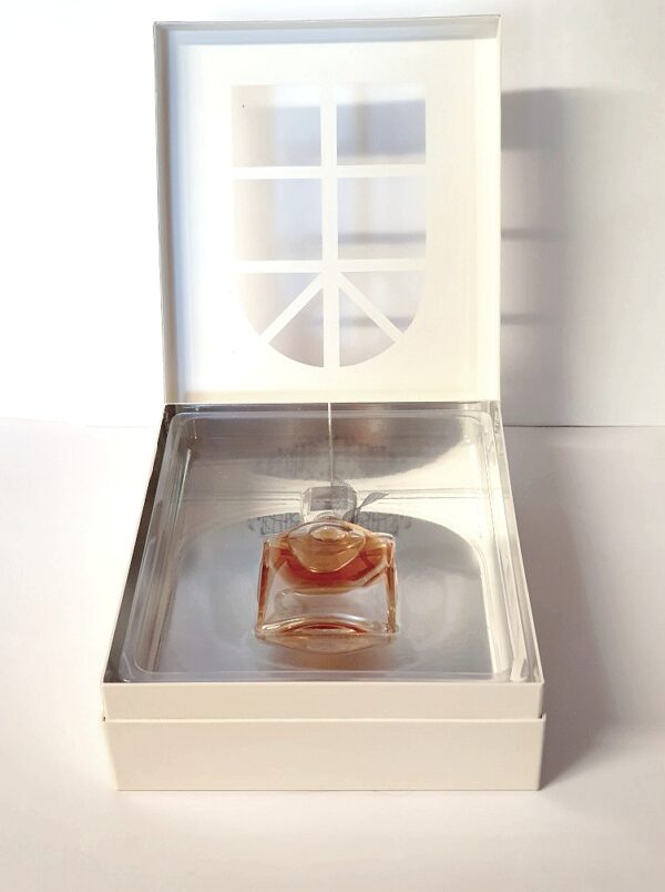 Miniature de parfum La vie est belle de Lancôme Edition limitée